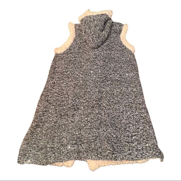 Woman’s Oliver Open Sherpa Lined Knit Vest L Black sparkle accents Reversible - Picture 6 of 11